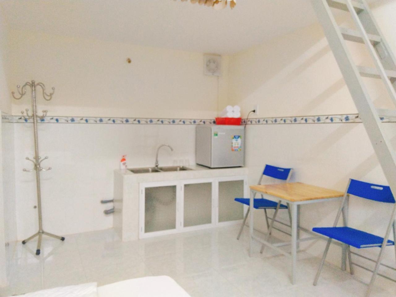 Nhà nghỉ Hạnh Minh Chi Khu Co Ong Exterior foto