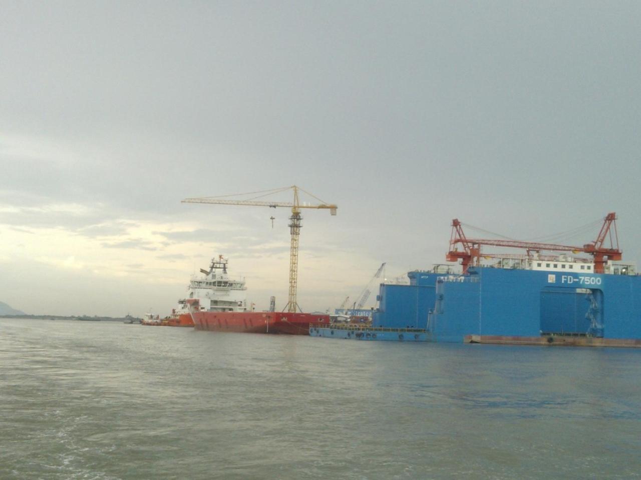Nhà nghỉ Hạnh Minh Chi Khu Co Ong Exterior foto