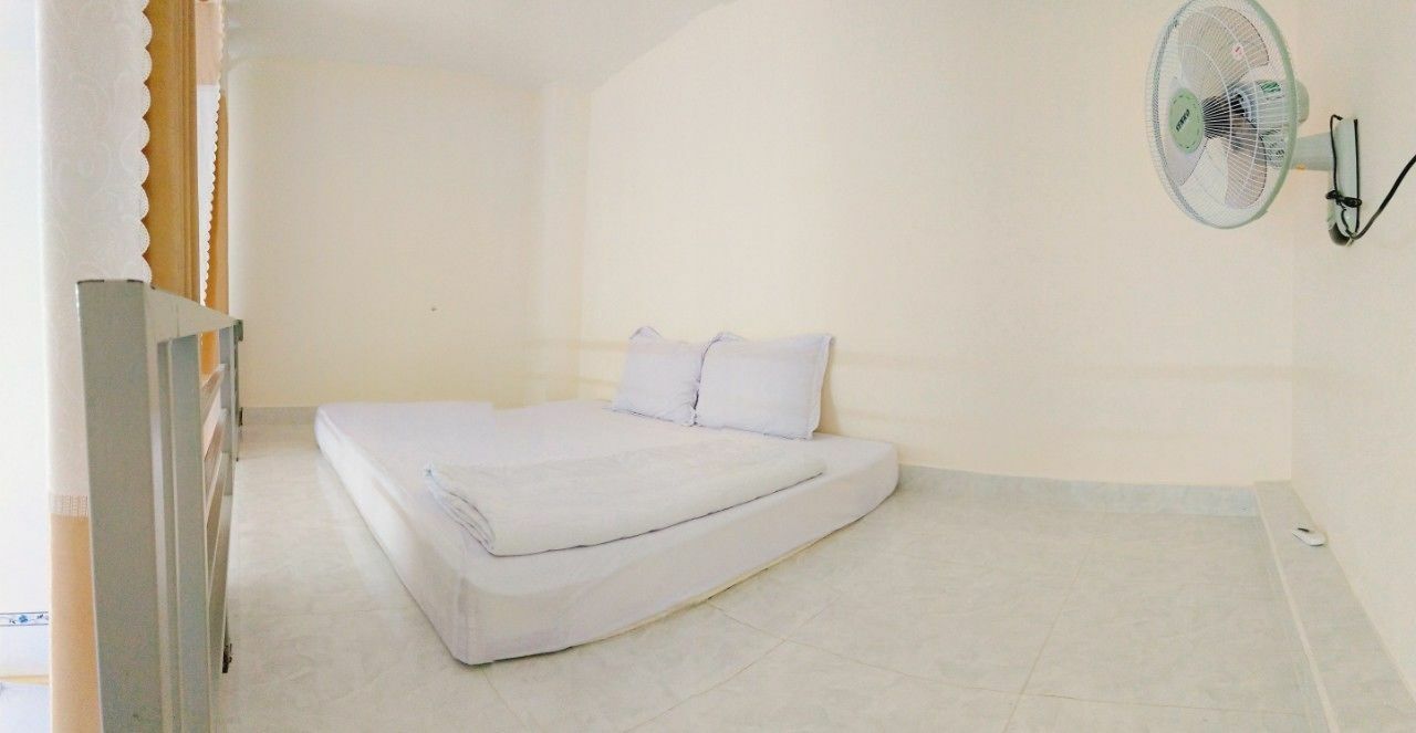 Nhà nghỉ Hạnh Minh Chi Khu Co Ong Exterior foto